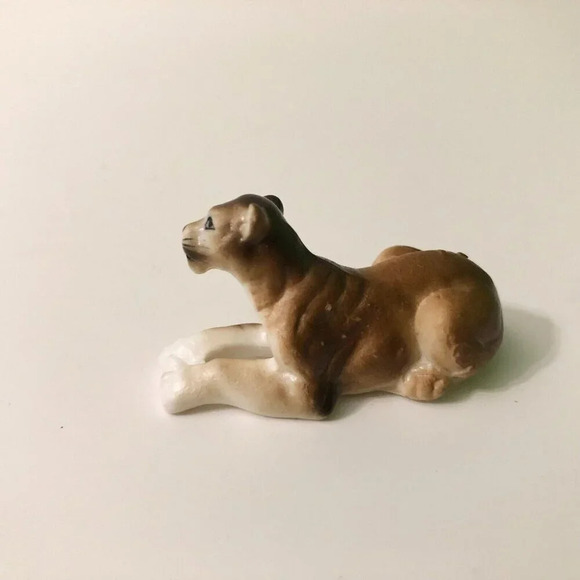 Vintage Miniature Lioness Lion Bone China Figurine Japan 1 Inch Tall Figure - Picture 14 of 14